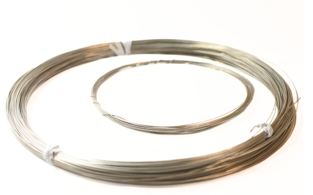 洋白線  硬さ レギュラー 太さS 細 【7m・250g巻】洋白丸形 巻線 0.6mmφ 小巻 大巻 アクセサリー フラワーアートワイヤー 針金 材料